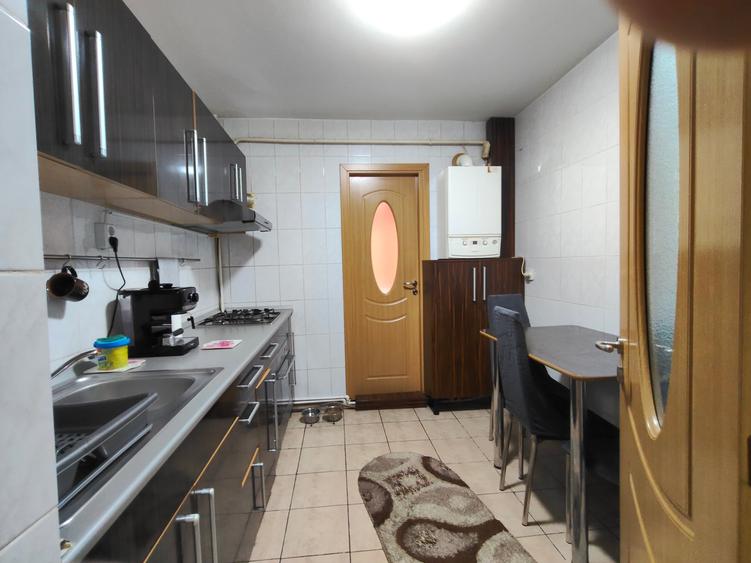 CANTA , apartament cu 4 camere , 68 mp , mobilat si utilat complet ,150000 euro - 10