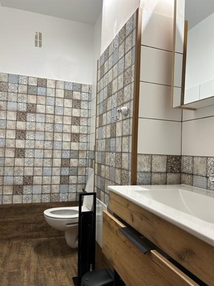 De închiriat apartament 4 camere lux,  centrul civic - 8