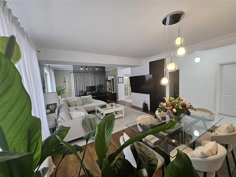 Vila P+1+M 240 mp - Militari Residence / priza EV - 3