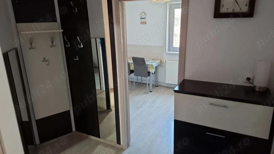 Vand apartament decomandat 2 camere etaj 1 4 - 5