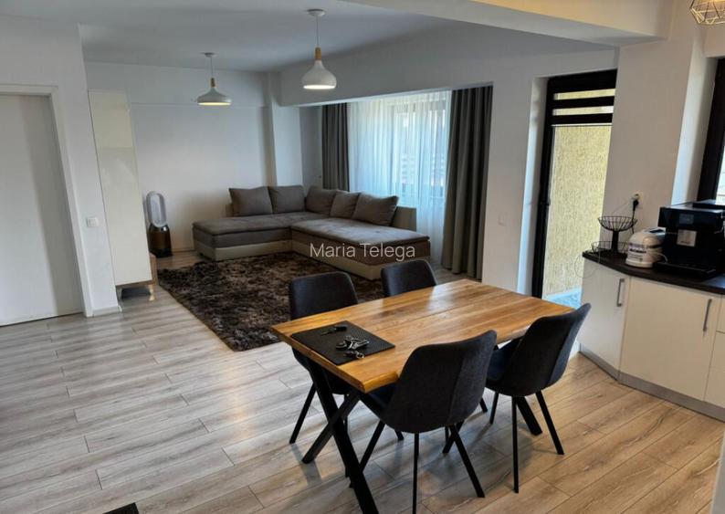 Apartament spa?ios ?i luminos, 3 camere, decomandat, parca