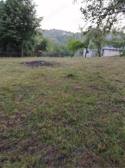 Vand casa batraneasca + teren 1100 mp sat Ulmetu, comuna Varfuri, Dambovita - 1