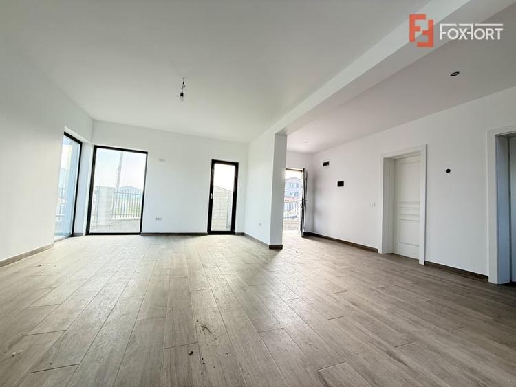 Casa individuala cu 4 camere, situata la drum asfaltat in Sacalaz - 4