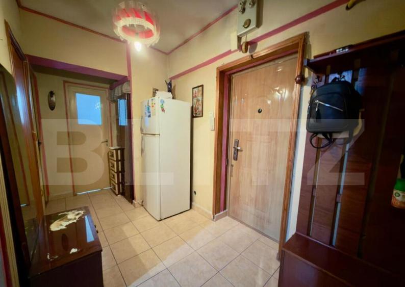 Apartament decomandat, 2 camere, 53mp, zona Electroputere Ma - 6