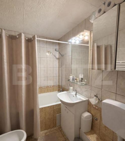 Apartament luminos 2 camere, 52 mp total, balcon, zona Mar? - 2