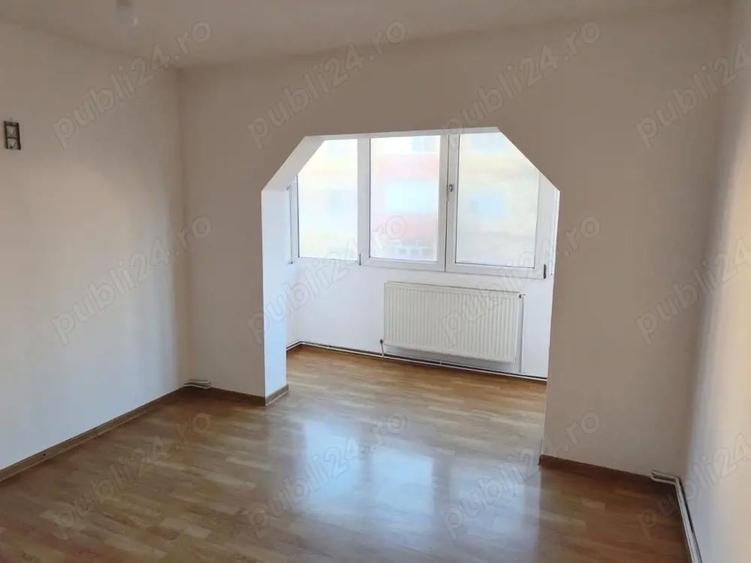 Inchiriez apartament 3 camere - 3