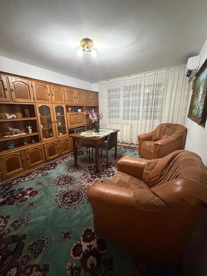 Inchiriez apartament 3 camere Trivale, Pitesti - 2