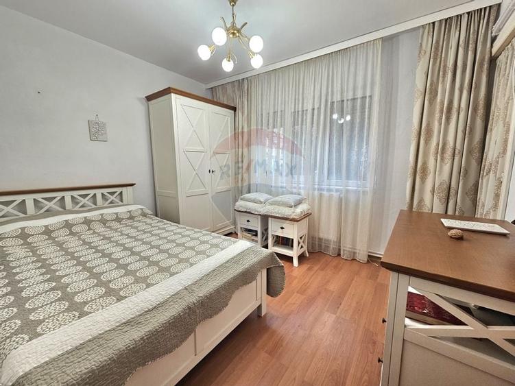 Apartament cu 4 camere de vanzare în zona Eliberarii - 1