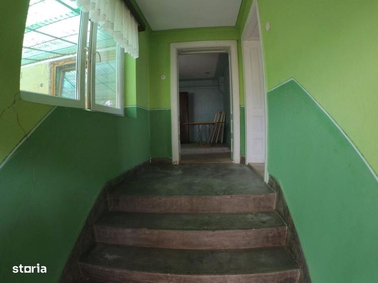 Casa cu teren generos de vanzare in orasul Miercurea Sibiului - 10