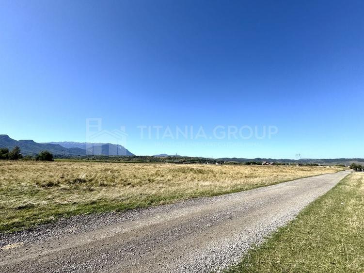 Teren intravilan parcelabil, priveliște spre munți, Sohodol, Bran - 4