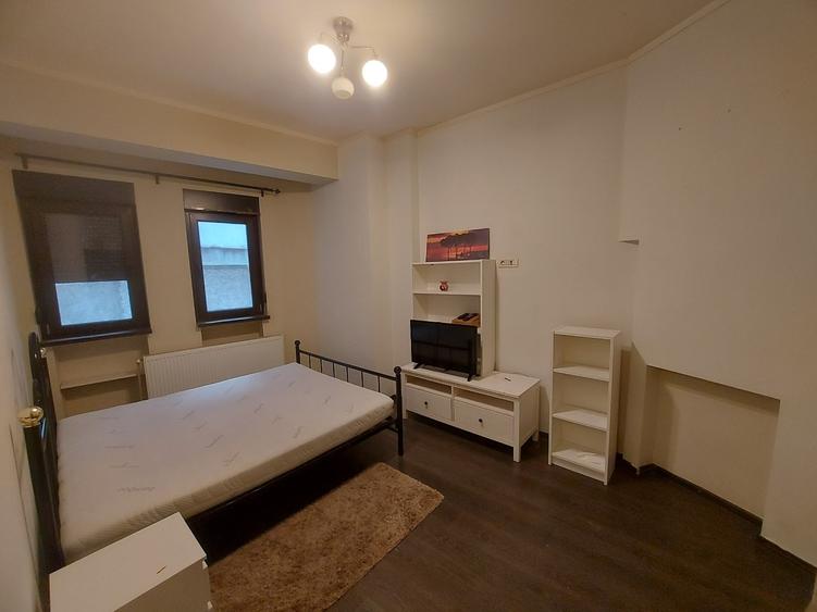 Universitate, Armeneasca - 1