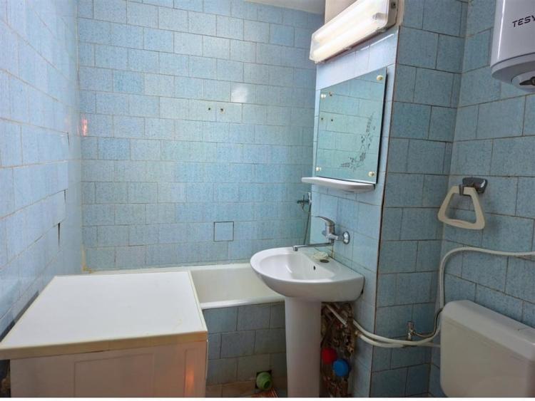 Apartament cu 3 camere decomandat în Sud