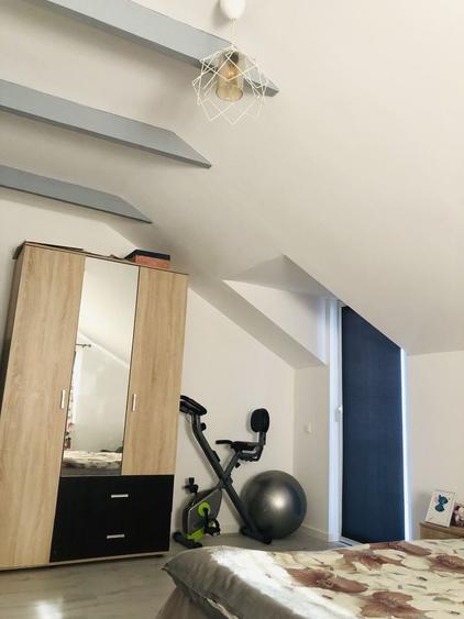 Casă cu 4 camere în Central