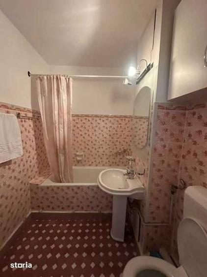 Apartament cu 2 camere semidecomandat în Cișmigiu