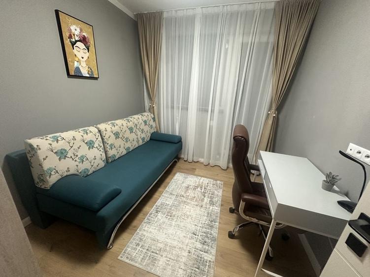 Apartament cu 3 camere decomandat în Baciu