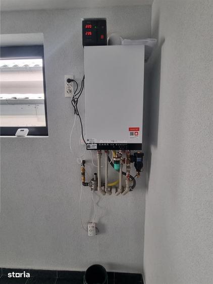 Casă cu 7 camere decomandat cu Teren 1145 Mp în Poroschia