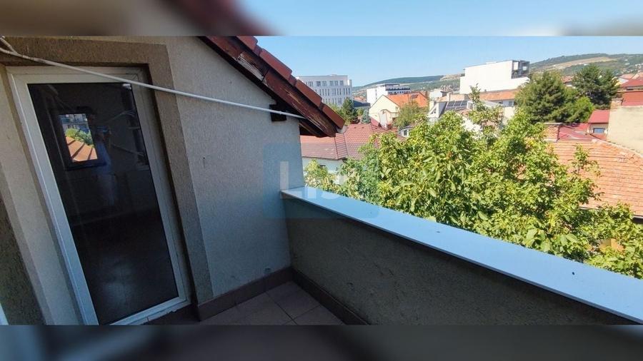 Birou, de 48 mp, în Semicentral