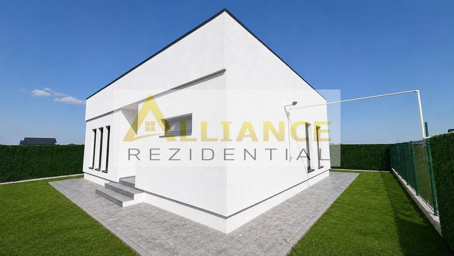 Casă individuală cu 3 camere cu Canalizare în Berceni