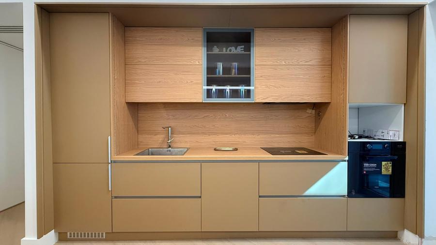 Apartament cu 3 camere semidecomandat în Nord