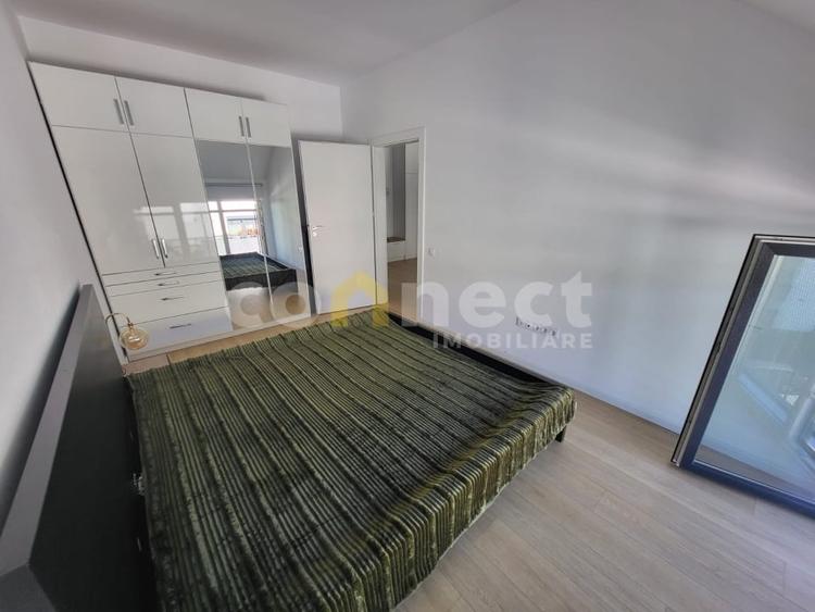 Apartament cu 3 camere semidecomandat, mobilat în Iris