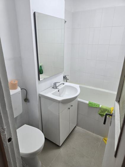 Apartament cu 2 camere semidecomandat în Bistrița