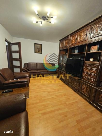 Apartament cu 3 camere decomandat în Socului