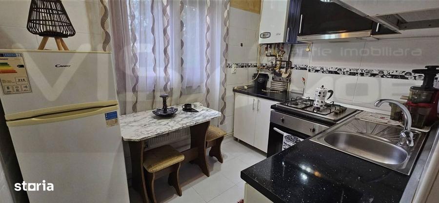 Apartament cu 2 camere decomandat în Central