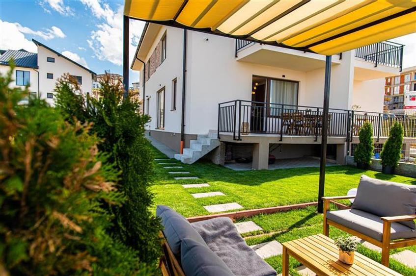 Duplex cu 4 camere cu Canalizare în Florești