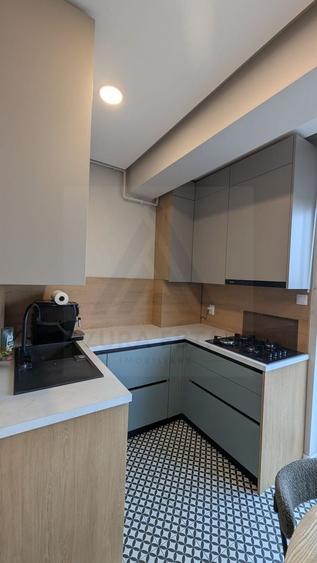 Apartament cu 3 camere decomandat, mobilat în Ștrand