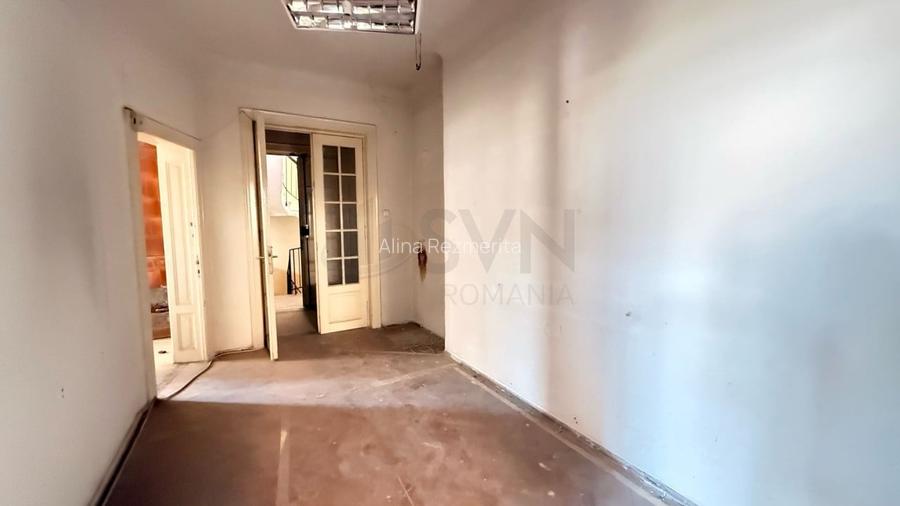 REV2004959 Vila Dorobanti l Polona l necesita renovare