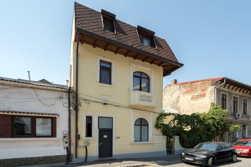 Cladire Integrala Piata Romana - 12 Apt Noi - Ideal Hotel/Sediu/Clinica - 1