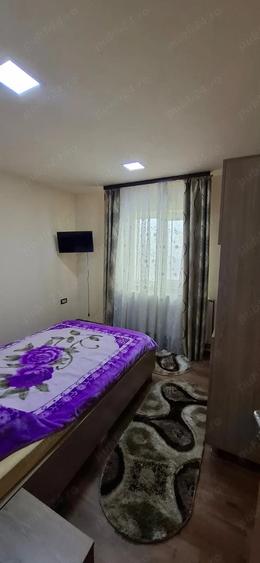 Apartament 2 camere de vanzare Targu Carbune?ti - 1