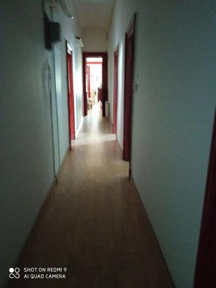 De vanzare vila cu arhitectura remarcabila| turn si gradina privata | - 2