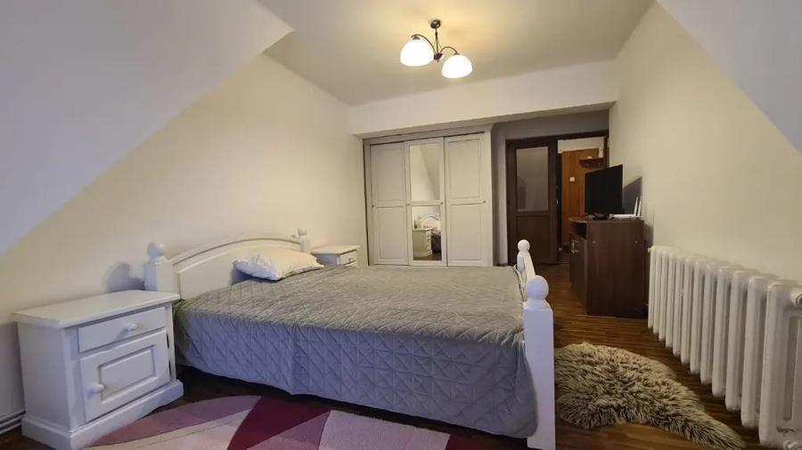 Garsonieră decomandată în Central
