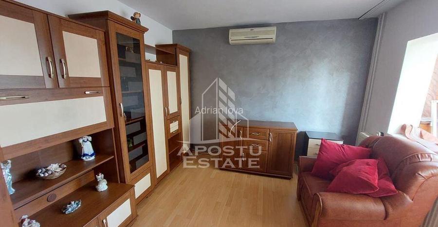 Apartament 2 camere, decomandat, centrala proprie, zona G...