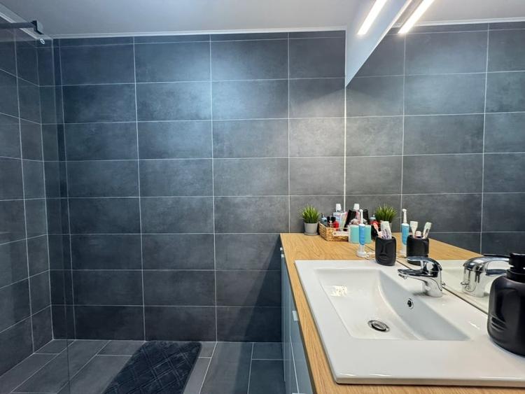 Apartment 3 camere în Grigorescu  cu panorama deosebita,finisat si mobilat - 10