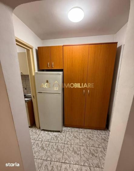 Apartament cu 3 camere în Drumul Taberei