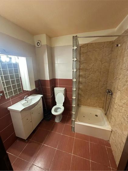 Proprietar inchiriez apartament 2 camere - 2