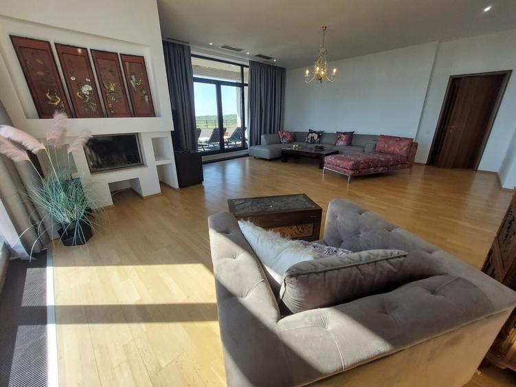 Inchiriere penthouse cu 5 camere - Baneasa - 1