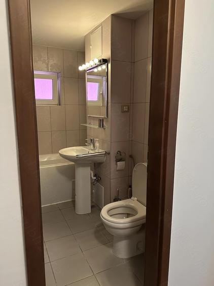 Proprietar inchiriez aoartament cu 3 camere - 3