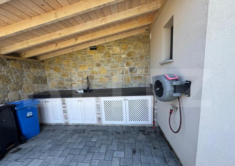 Duplex modern, 107 mp utili, 500 mp teren, zona rezidentiala - 11