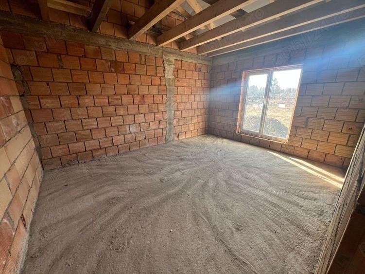 Casă cu 3 camere în Sângeorgiu de Mureș