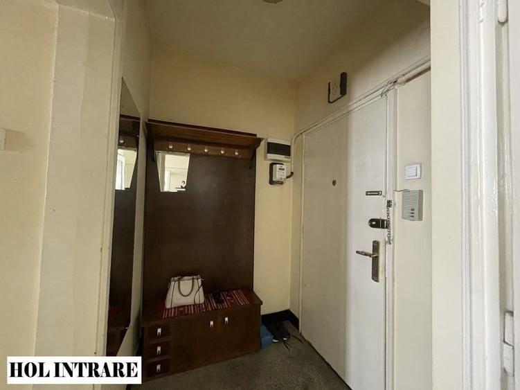Apartament cu 2 camere semidecomandat, mobilat în Cișmigiu
