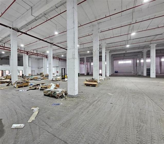 Hala depozitare - 2500 mp - inaltime 7 m - 3