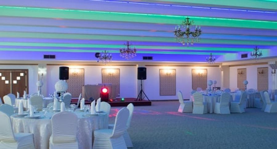 Spatiu evenimente tip ballroom, 440 mp + 1000 mp parcare privata - 1
