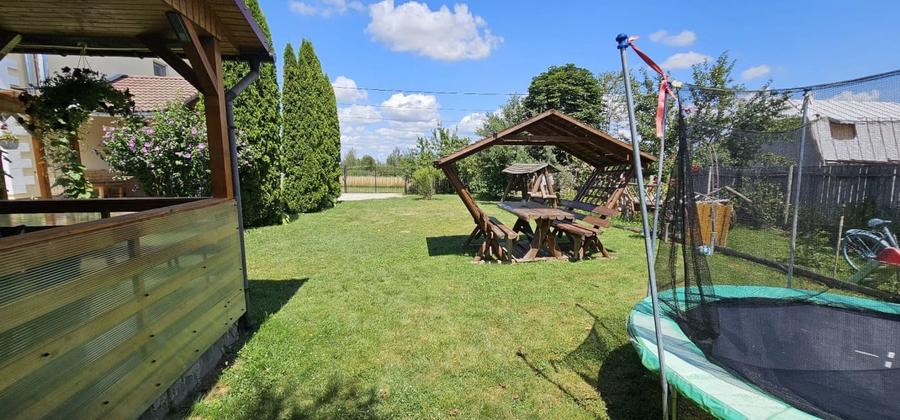 CASA VACANTA-zona pitoreasca minunata - 9