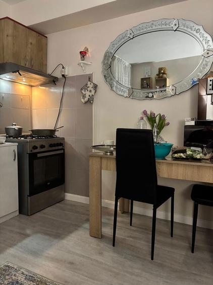 Garsoniera 24 mp , Et 2 , Stare perfecta si complet utilata - 3