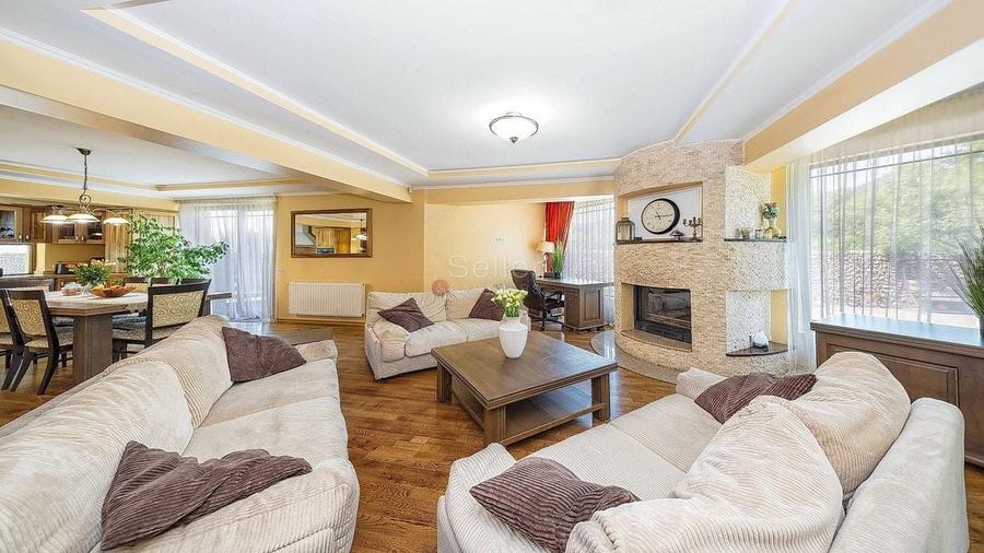 Suprafata generoasa teren - 8