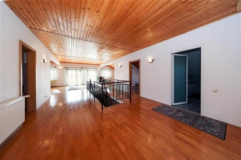 Vanzare Casa zona Tractorul, teren aferent 700 mp - 16