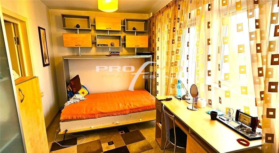 Apartament 3 camere, su.88mp.decomandat, CF.0, - Gara BCR - 12